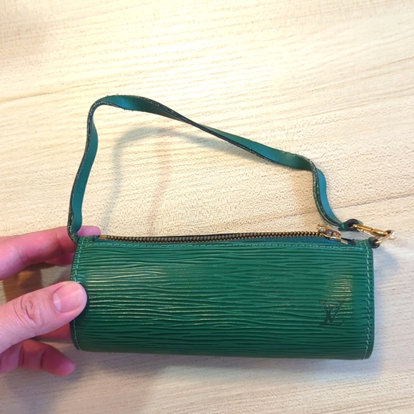 RARE Authentic Louis Vuitton Green Epi Mini Papillon Pouch handbag - Picture 14 of 17